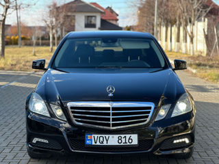 Mercedes E-Class foto 2