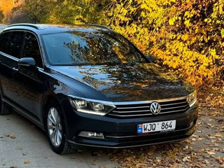 Volkswagen Passat foto 2