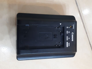 Зарядное устройство Canon CA-930