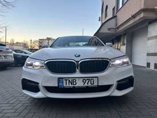 BMW 5 Series foto 3