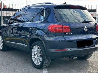 Volkswagen Tiguan foto 2