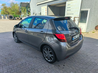 Toyota Yaris foto 7