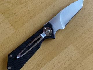 Новый карманный складной нож-флиппер - 650л. Новый кожаный чехол на ремень для ножа - 150л.
