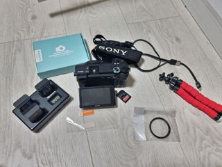 Sony A6300 + Accesorii foto 2