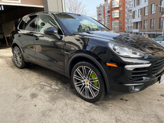 Porsche Cayenne foto 1