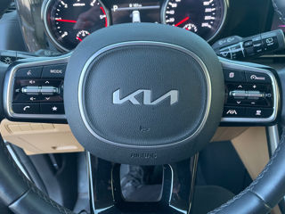 KIA Carnival foto 8