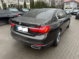 BMW 7 Series foto 6