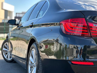 BMW 5 Series foto 8