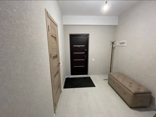 Apartament cu 2 camere, 85 m², Durlești, Chișinău foto 7