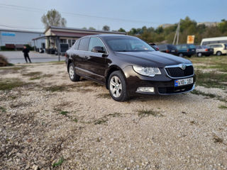 Skoda Superb foto 1