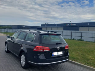 Volkswagen Passat foto 2