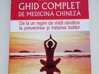 Vind carte "Ghid complet de medicina chineza".