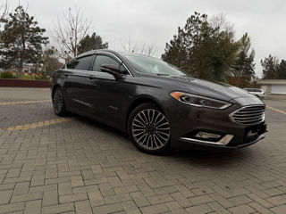 Ford Fusion foto 2