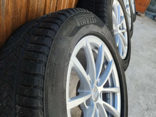 R17 225/60 Pirelli