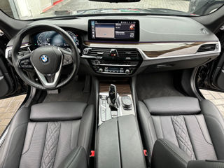 BMW 5 Series foto 8