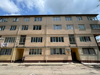Apartament cu 2 camere,  Periferie,  Codru,  Chișinău mun. foto 0