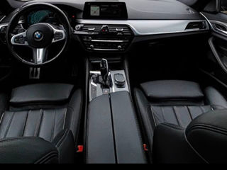 BMW 5 Series foto 11