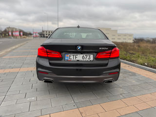 BMW 5 Series foto 5