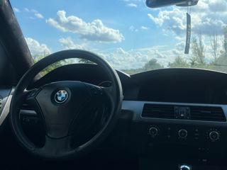 BMW 5 Series foto 7