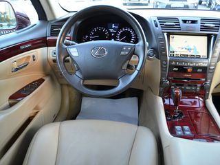 Lexus LS Series foto 3