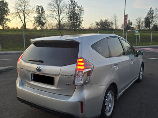 Toyota Prius + foto 3