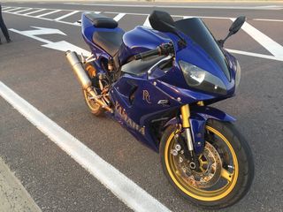 Yamaha R1 foto 7