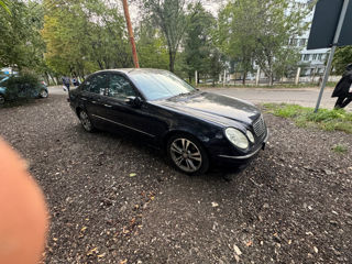 Mercedes E-Class foto 2