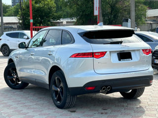 Jaguar F-PACE foto 4