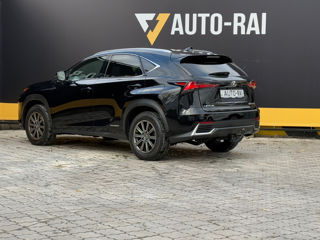 Lexus NX Series foto 9