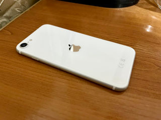 iPhone SE (2020) 64GB. Обменяю на смартфон на Андроиде . foto 1