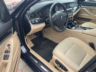 BMW 5 Series foto 7