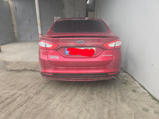 Ford Fusion foto 10