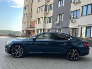 Skoda Superb foto 6