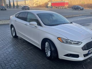 Ford Fusion foto 6