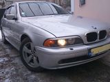 BMW 5 Series foto 2