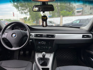 BMW 3 Series foto 18
