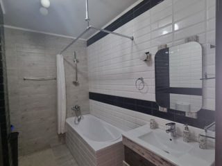 Apartament cu 2 camere, 55 m², Centru, Chișinău foto 5