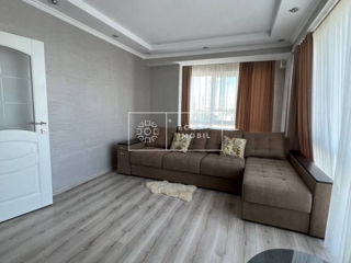 Apartament cu 2 camere, 70 m², Centru, Chișinău foto 1