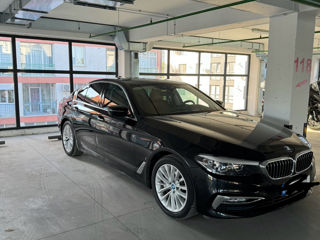 BMW 5 Series foto 2