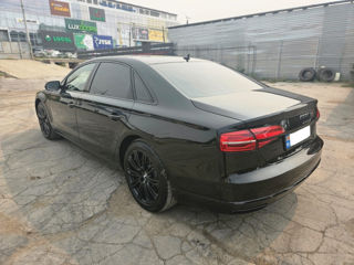 Audi A8 foto 3