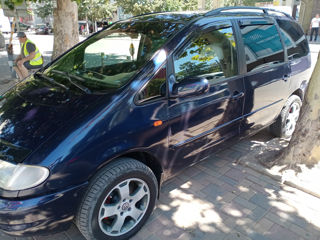 Volkswagen Sharan foto 3