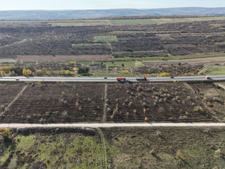 Teren de vânzare pe centura ialoveni -Chișinău R6 foto 1