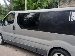 Opel Vivaro foto 2