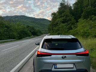 Lexus UX 300e