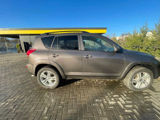 Toyota Rav 4 foto 9