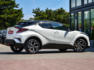 Toyota C-HR foto 2