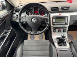 Volkswagen Passat foto 7