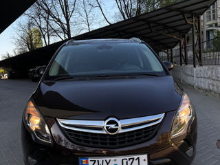 Opel Zafira foto 11