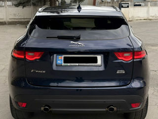 Jaguar F-PACE foto 4