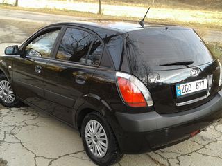 KIA Rio foto 1